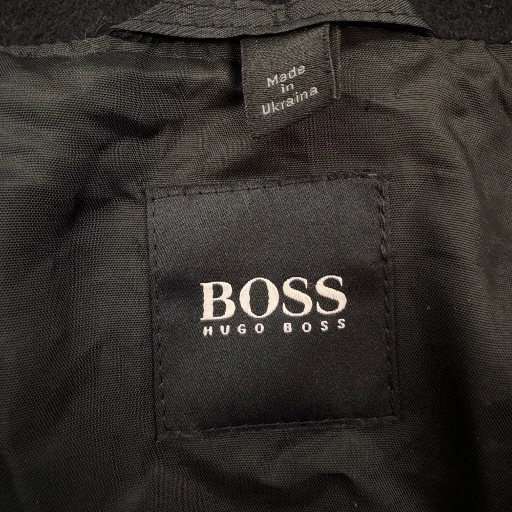 Hugo Boss Chester Coat Mens 44R Black Virgin Wool Cashmere Blend Button Front